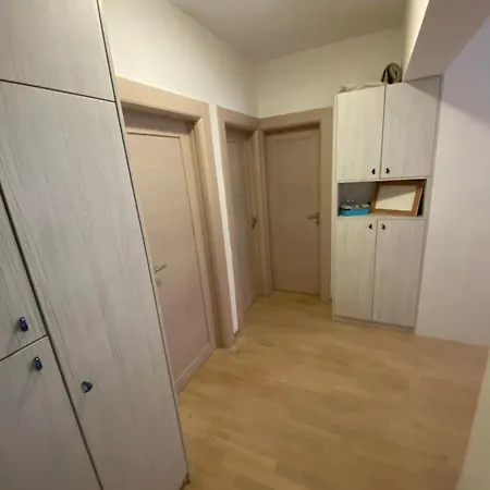 Ana'S 2 Bedrooms Lovely Flat Podgorica Exterior photo