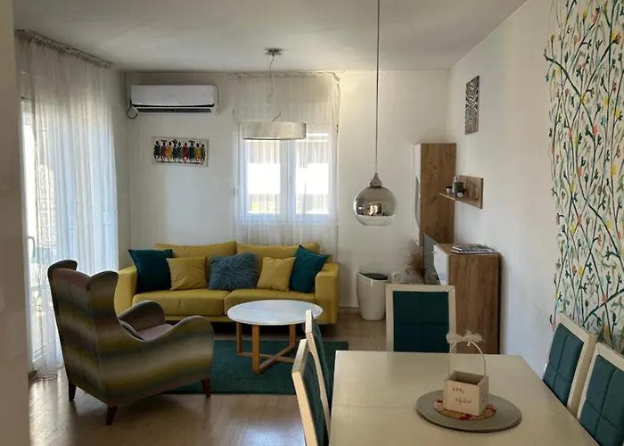 Ana\'S 2 Bedrooms Lovely Flat